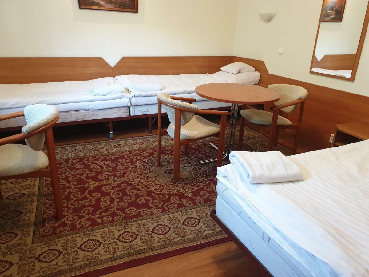 Motel Comet Przeźmierowo Extérieur photo
